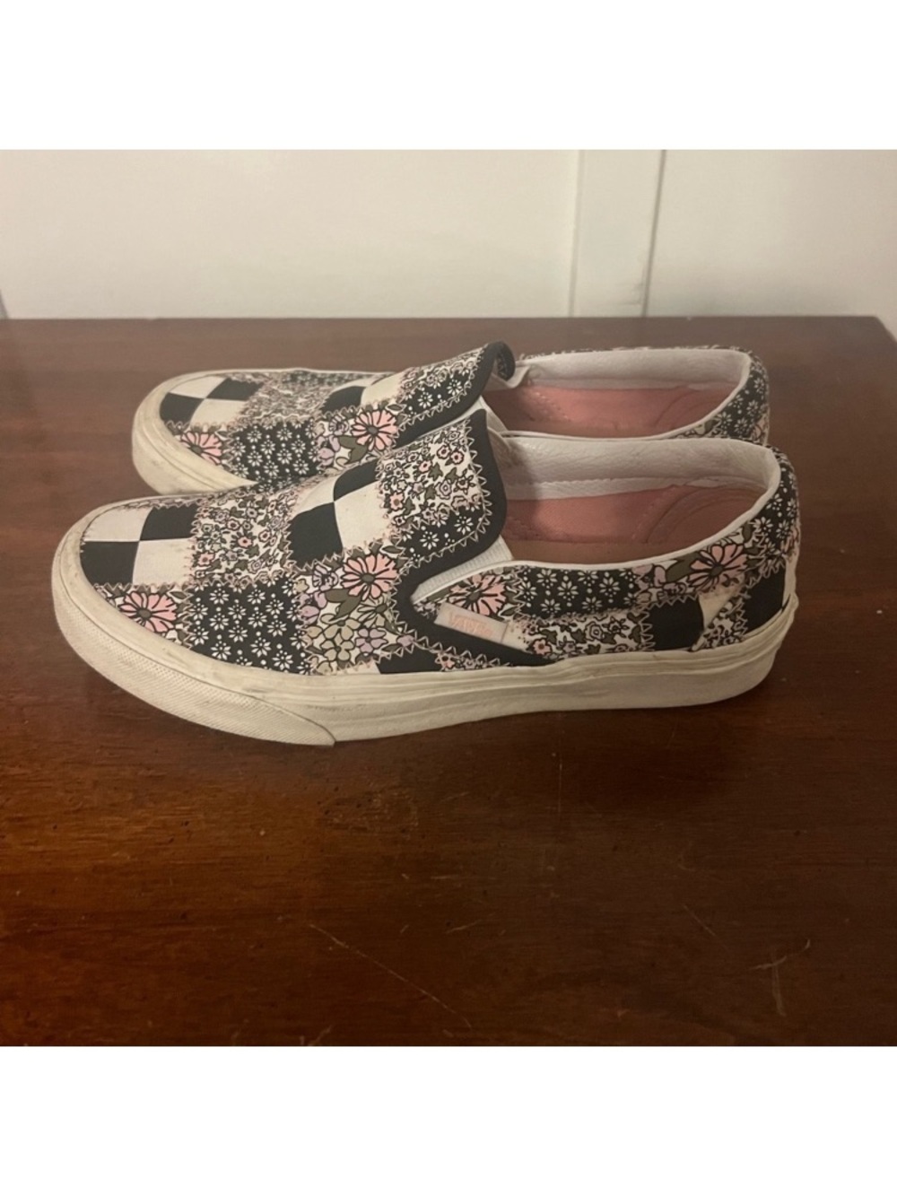 Kids Floral Patchwork Slip-On Sneakers - Pink & Black